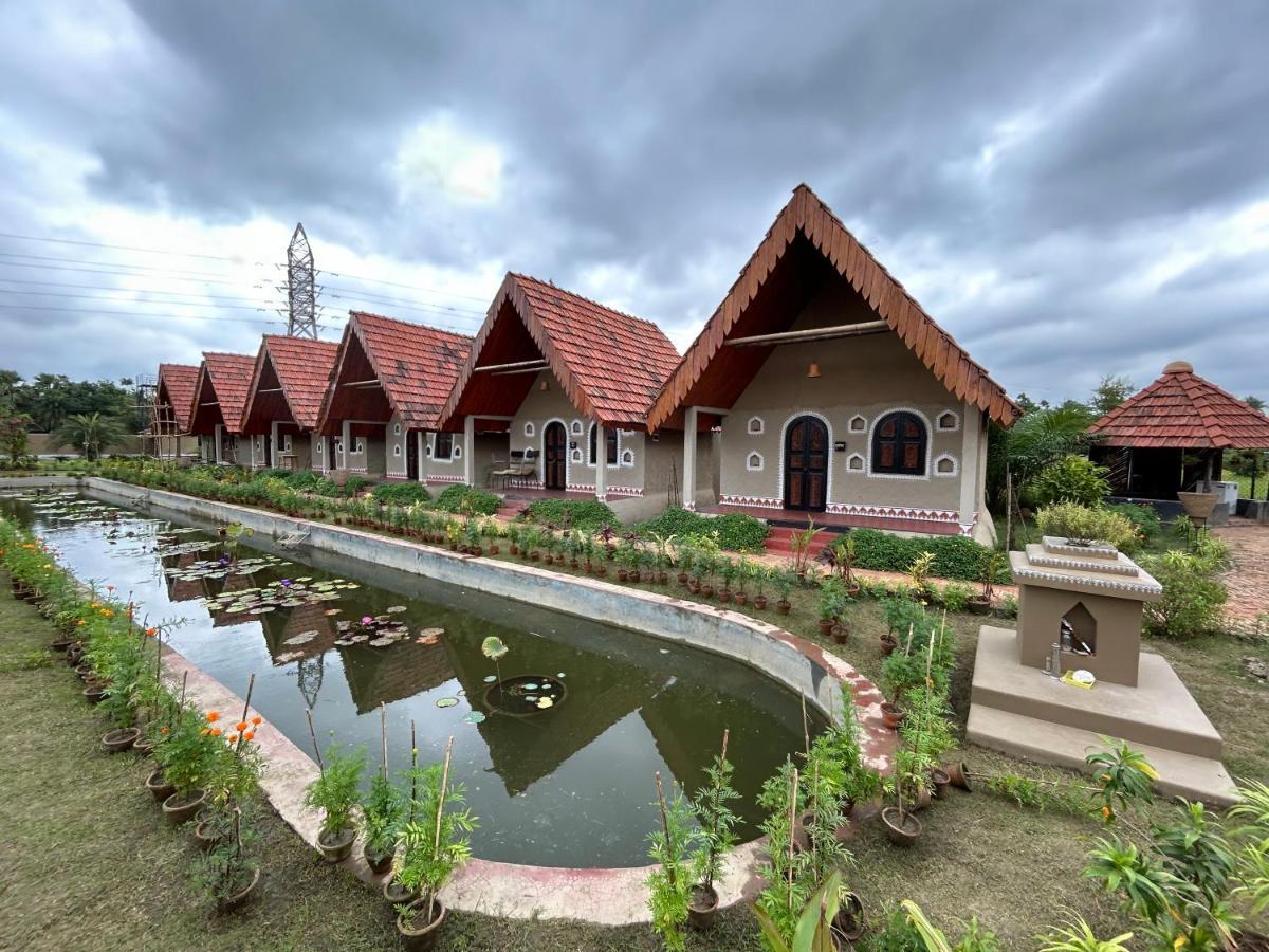 Arshinagar Shilpogram Hotel Kolkata Ngoại thất bức ảnh